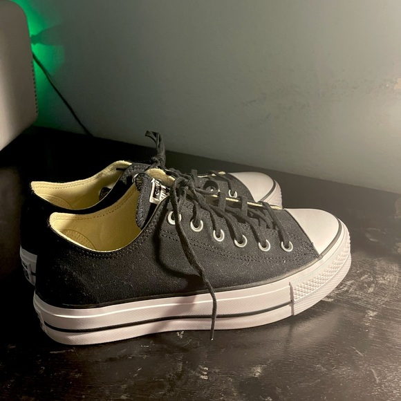 Chuck Taylor All Star Platform Low top - Picture 1 of 4